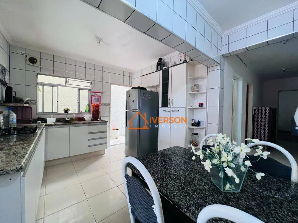 Casa, 3 quartos, 110 m² - Foto 2