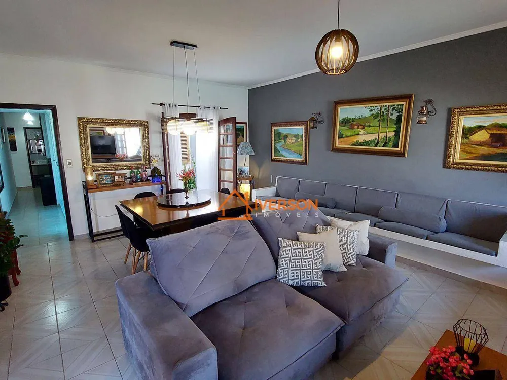 Casa, 3 quartos, 142 m² - Foto 2