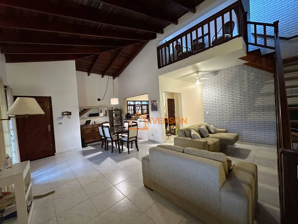 Casa, 3 quartos, 243 m² - Foto 8