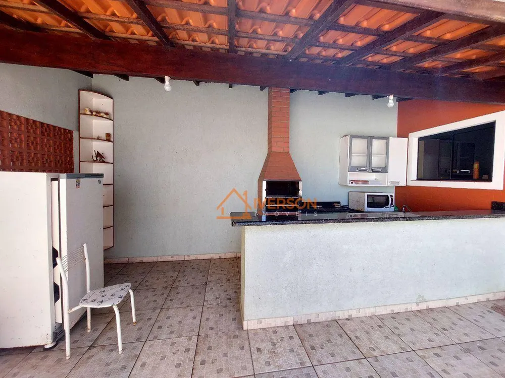Casa, 4 quartos, 200 m² - Foto 2
