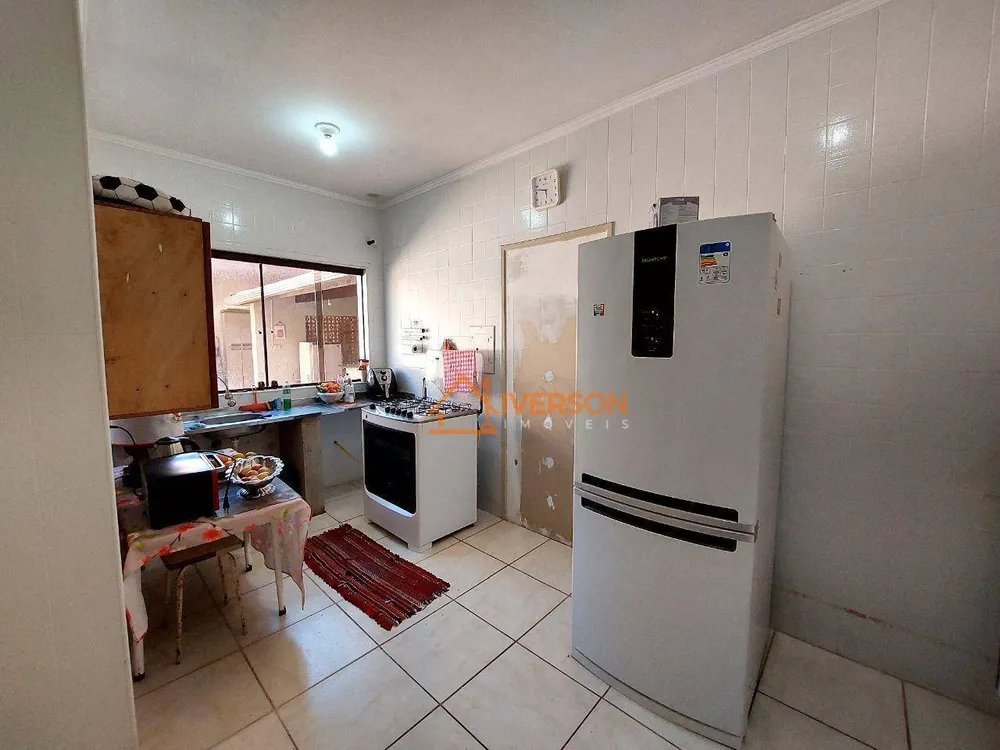 Casa, 4 quartos, 200 m² - Foto 4