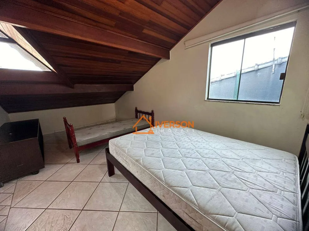 Casa, 4 quartos, 140 m² - Foto 1