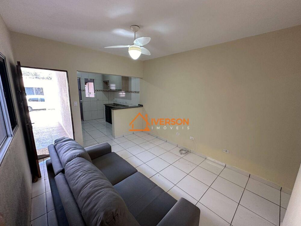 Casa à venda com 2 quartos, 84m² - Foto 1