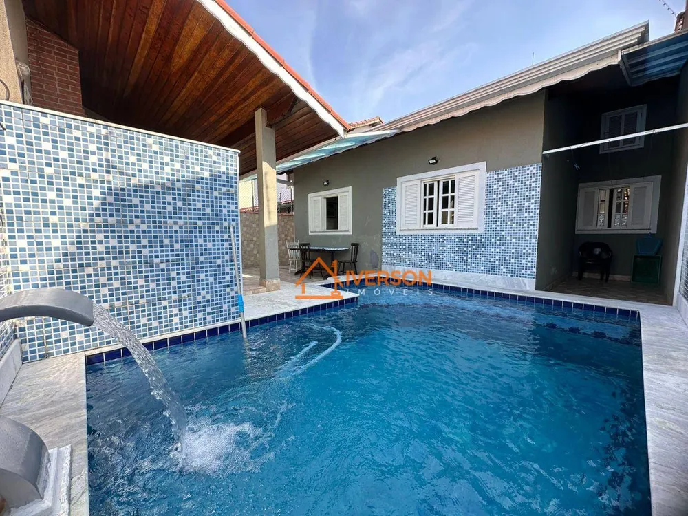 Casa, 4 quartos, 150 m² - Foto 1