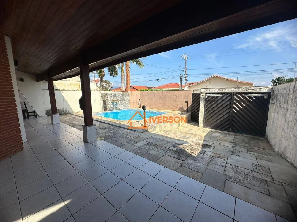 Casa, 4 quartos, 199 m² - Foto 4