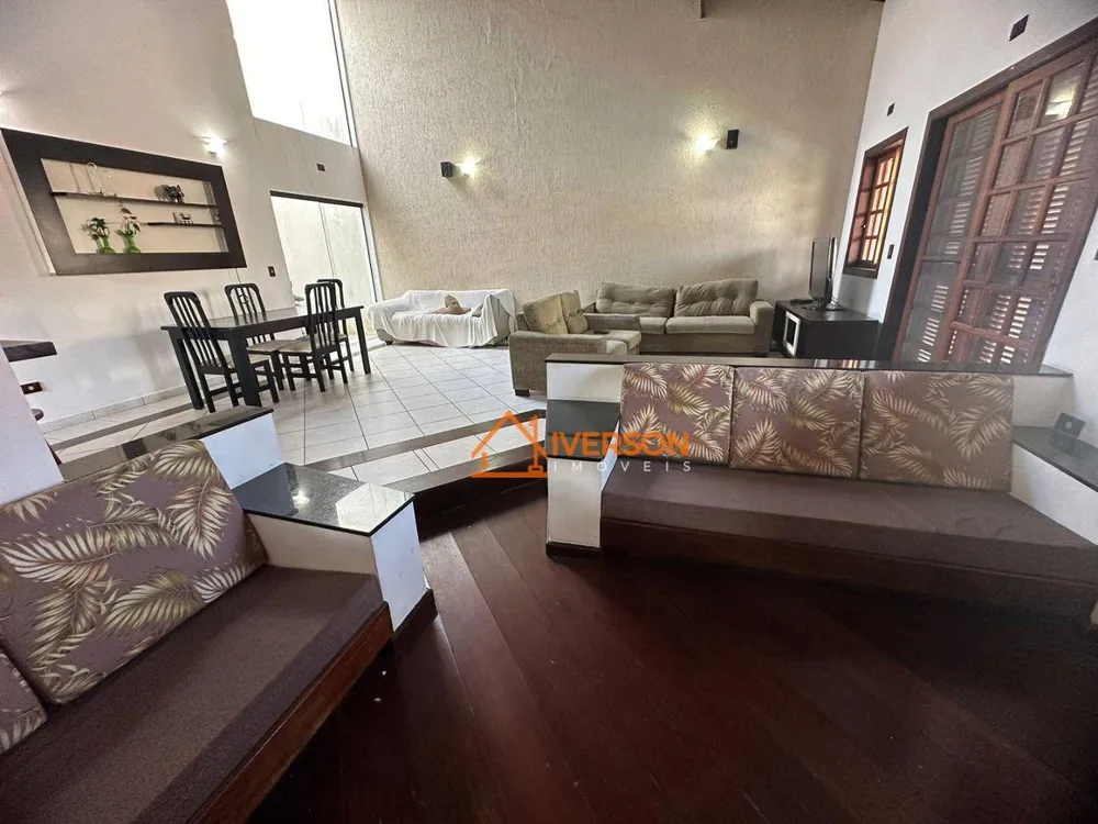 Casa, 4 quartos, 199 m² - Foto 3