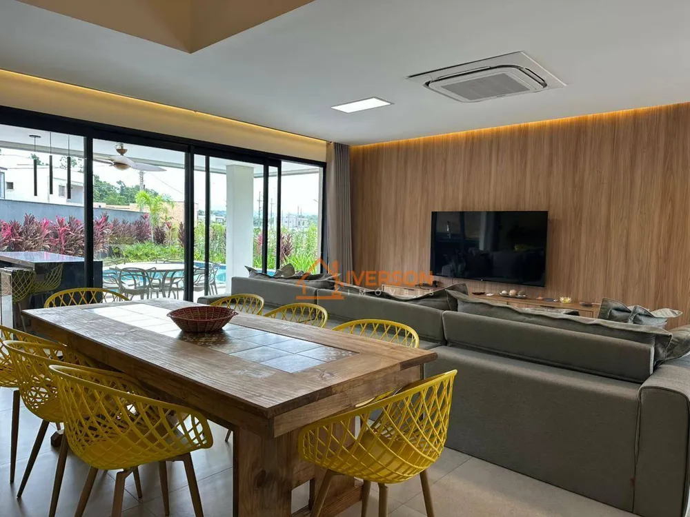 Sobrado, 6 quartos, 291 m² - Foto 1