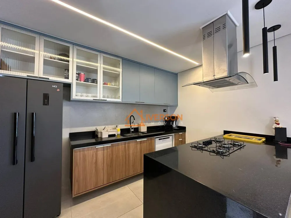 Sobrado, 6 quartos, 291 m² - Foto 6