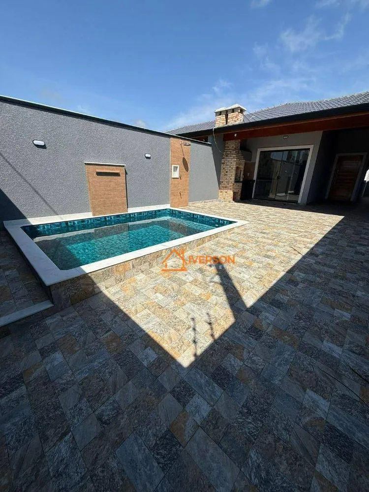 Casa, 2 quartos, 92 m² - Foto 1