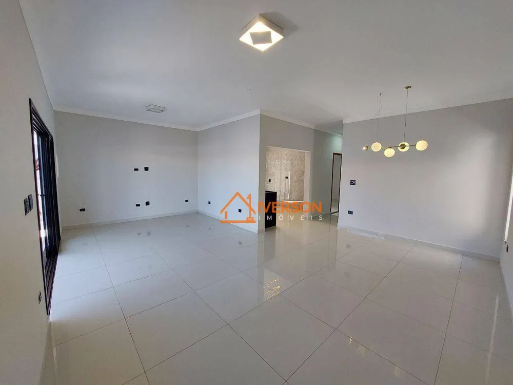 Casa, 4 quartos, 184 m² - Foto 3
