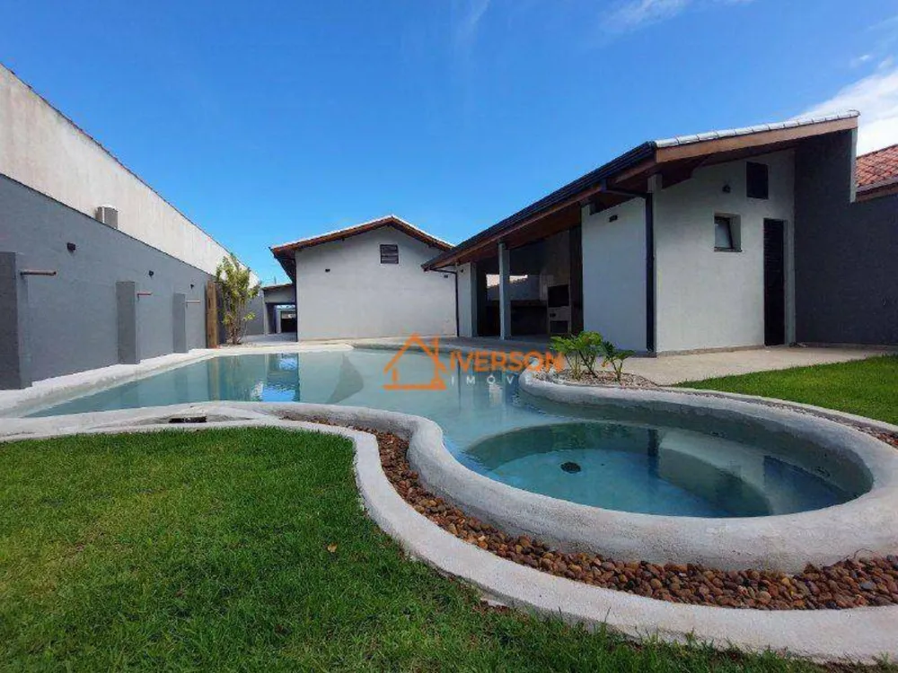 Casa, 4 quartos, 184 m² - Foto 1