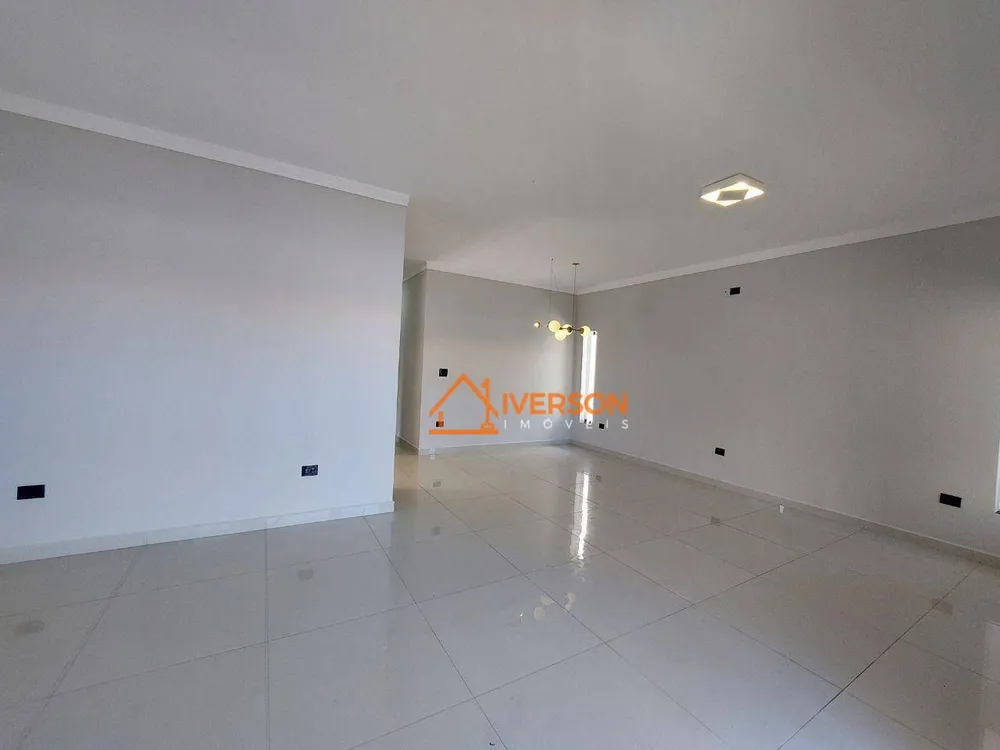 Casa, 4 quartos, 184 m² - Foto 2