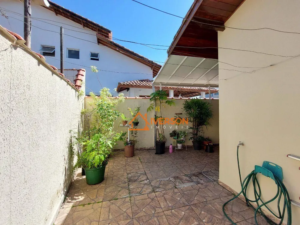 Casa, 2 quartos, 97 m² - Foto 1