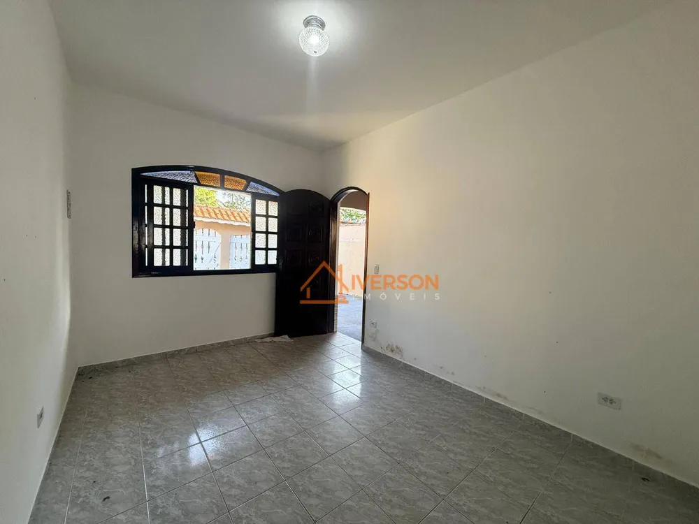 Casa, 3 quartos, 81 m² - Foto 2