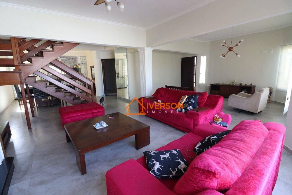 Sobrado, 4 quartos, 204 m² - Foto 1