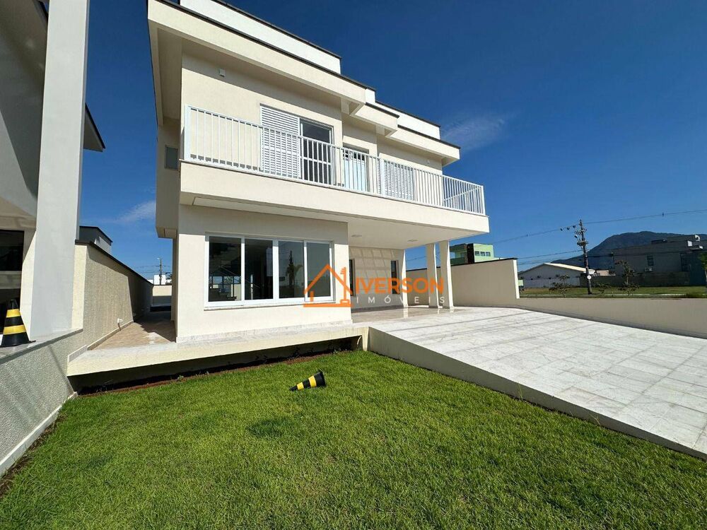 Sobrado, 4 quartos, 193 m² - Foto 1