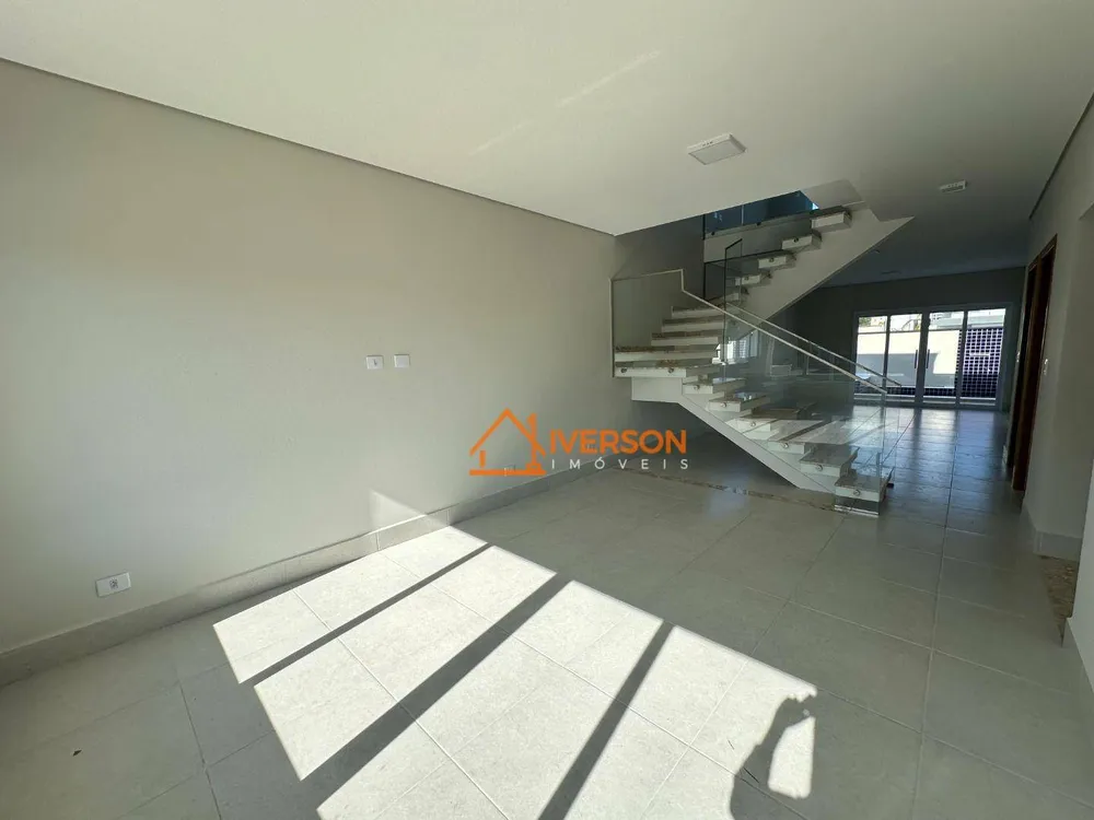 Sobrado, 4 quartos, 193 m² - Foto 4