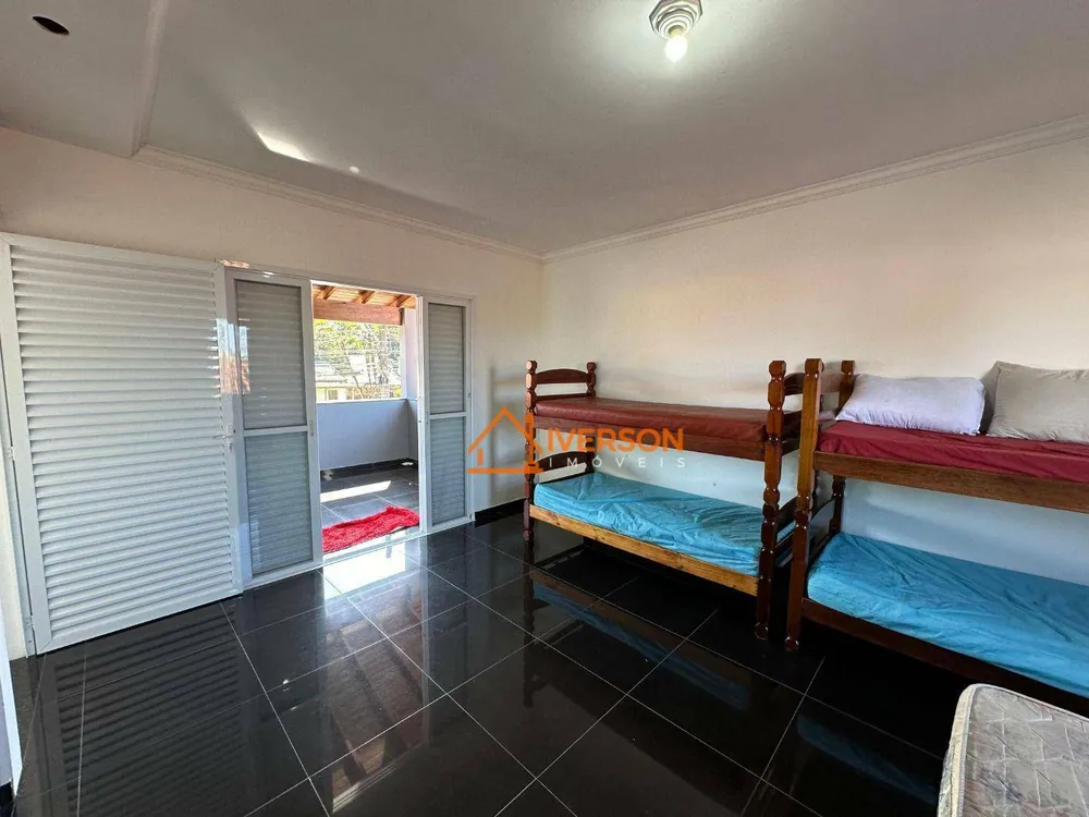 Sobrado, 3 quartos, 229 m² - Foto 2