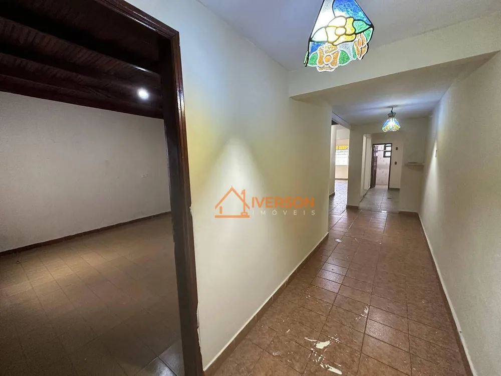 Casa, 3 quartos, 206 m² - Foto 4