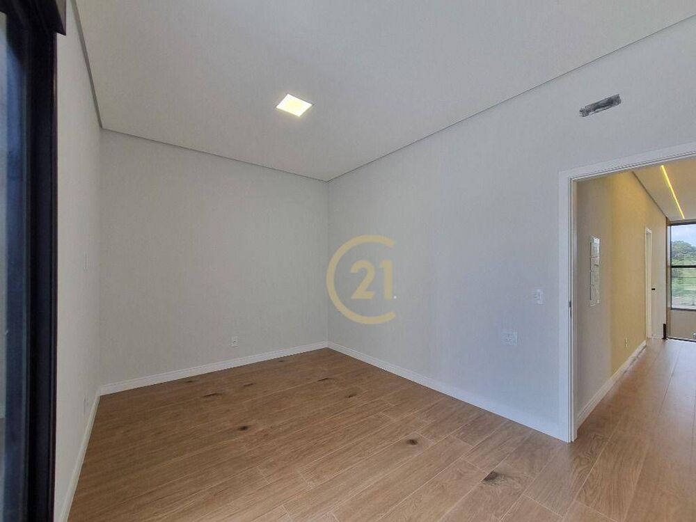 Casa de Condomínio à venda com 3 quartos, 270m² - Foto 3