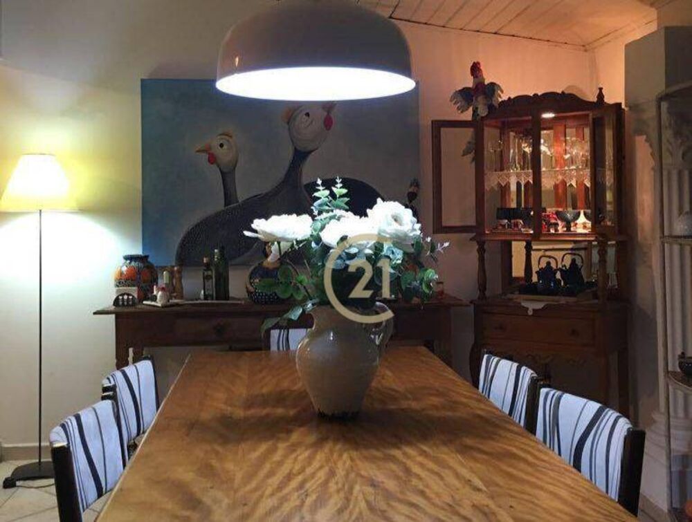 Casa de Condomínio à venda com 6 quartos, 440m² - Foto 2