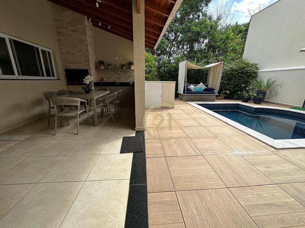 Casa de Condomínio à venda com 4 quartos, 226m² - Foto 10