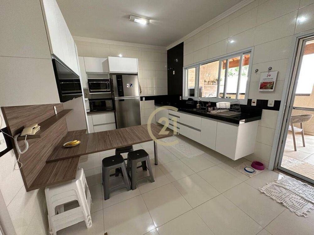 Casa de Condomínio à venda com 4 quartos, 226m² - Foto 7