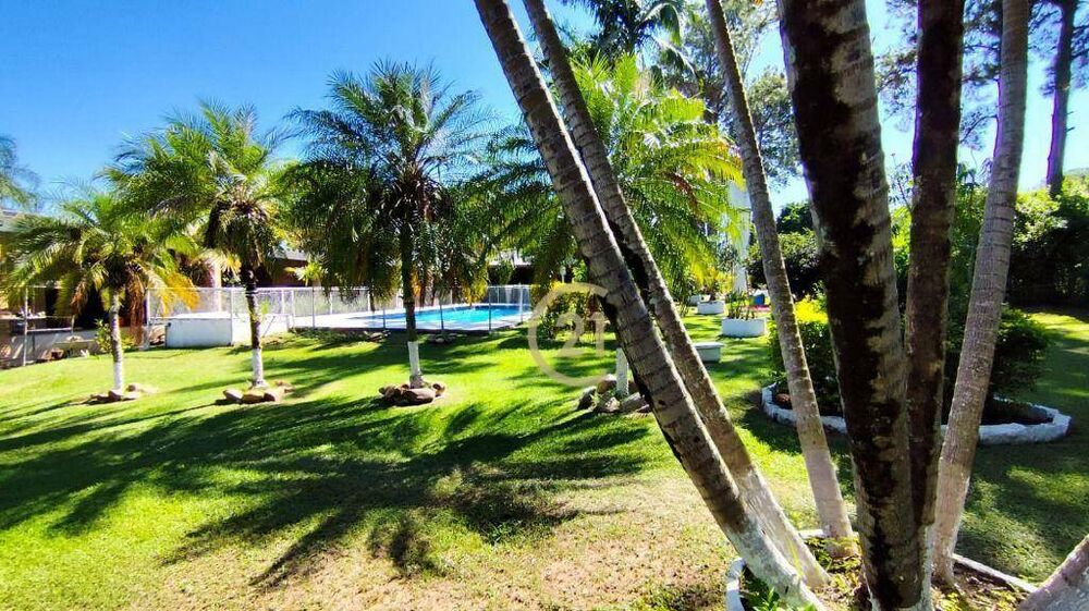 Chácara à venda com 4 quartos, 900m² - Foto 1
