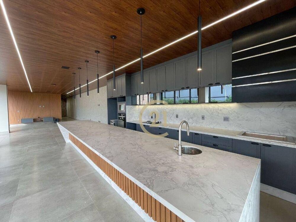 Casa de Condomínio à venda com 4 quartos, 690m² - Foto 1