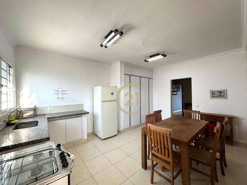 Casa à venda com 3 quartos, 110m² - Foto 3
