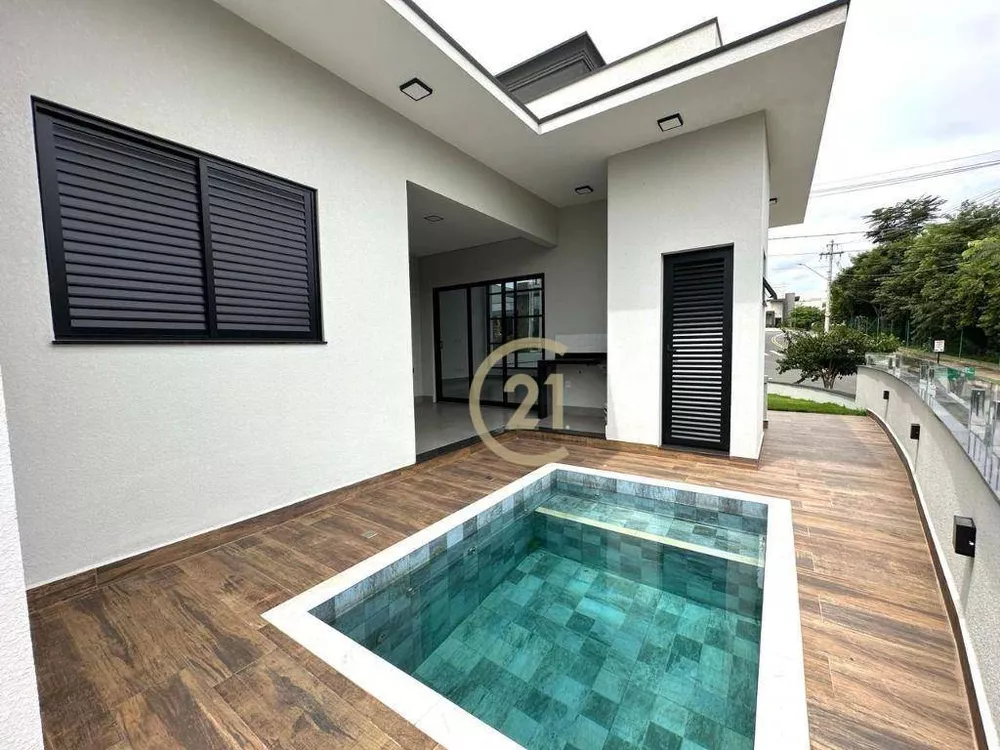 Casa de Condomínio à venda com 3 quartos, 204m² - Foto 1