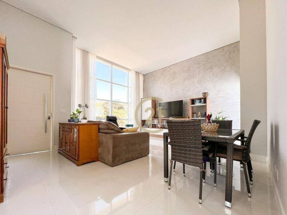 Casa de Condomínio à venda com 4 quartos, 223m² - Foto 5