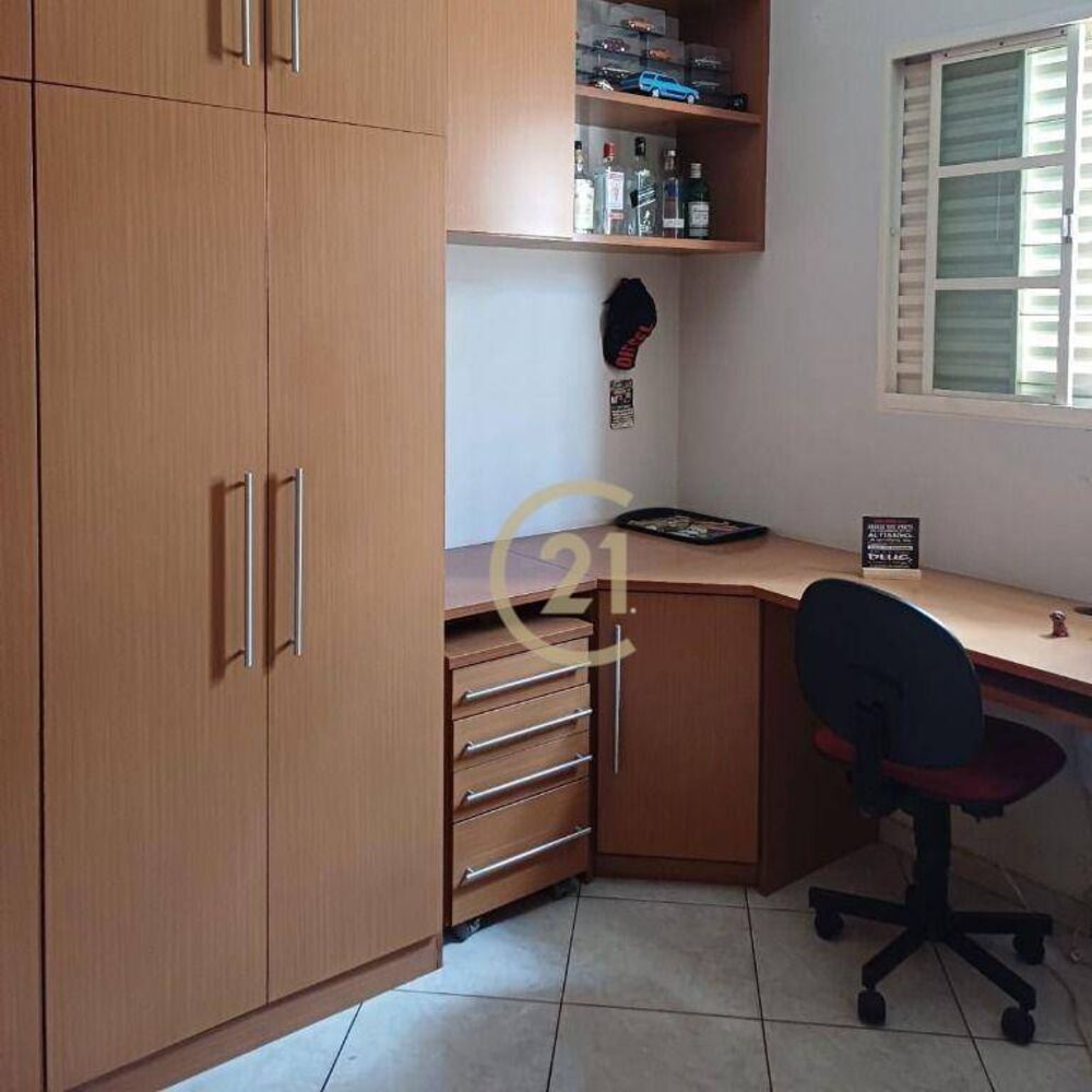 Casa à venda com 3 quartos, 150m² - Foto 8