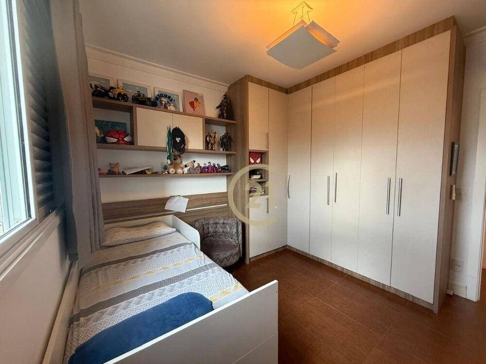 Apartamento à venda com 4 quartos, 188m² - Foto 3