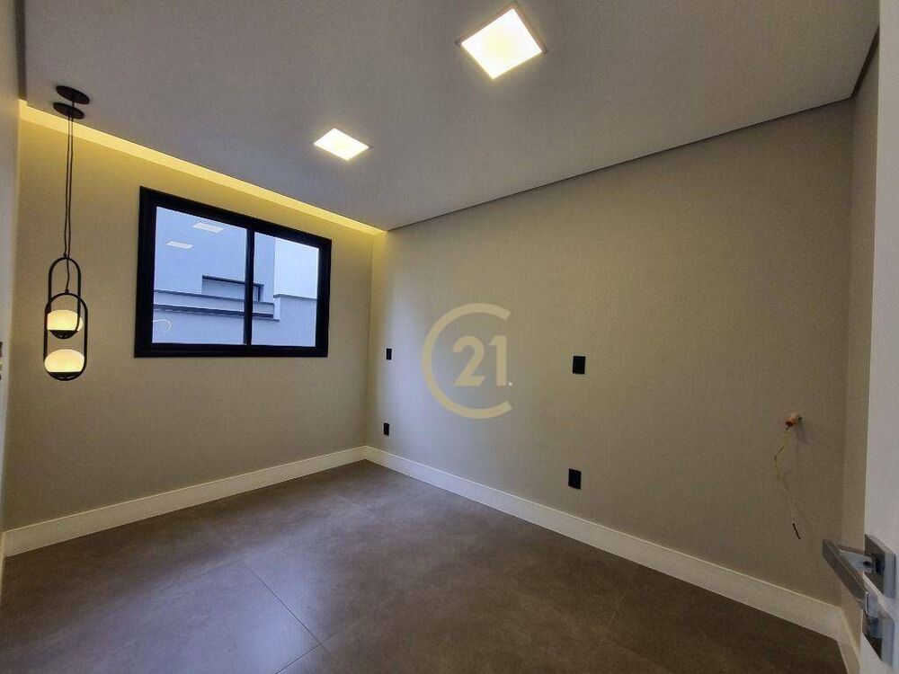 Sobrado à venda com 4 quartos, 271m² - Foto 9