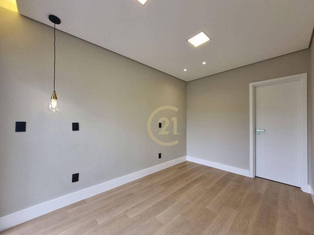 Sobrado à venda com 4 quartos, 271m² - Foto 6