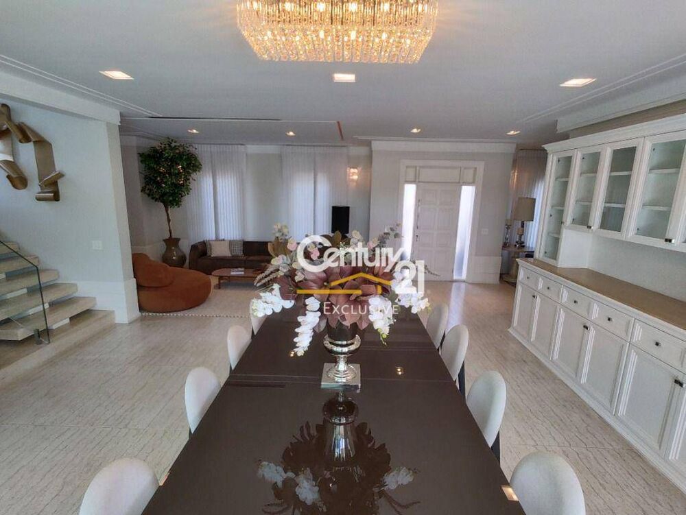Casa de Condomínio à venda e aluguel com 5 quartos, 780m² - Foto 2