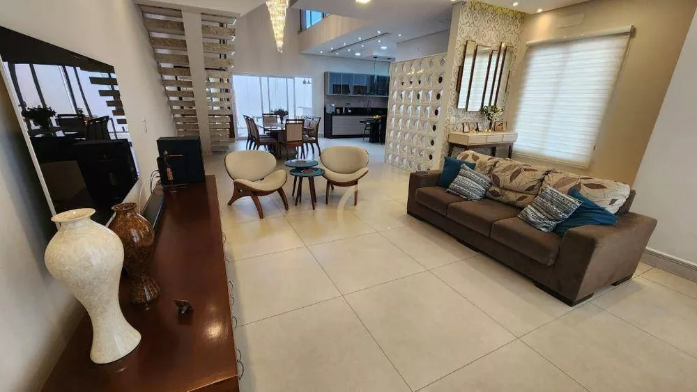 Casa de Condomínio à venda com 3 quartos, 272m² - Foto 2