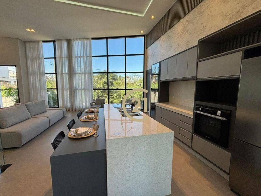 Casa de Condomínio à venda com 4 quartos, 246m² - Foto 2