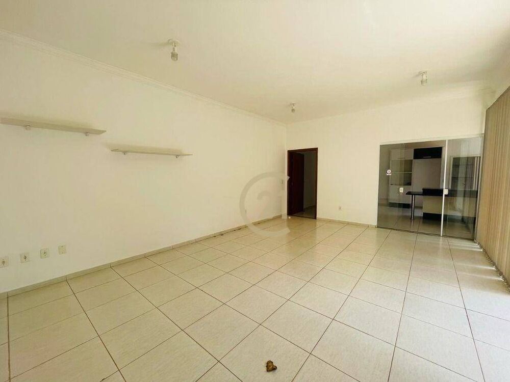 Chácara à venda com 4 quartos, 335m² - Foto 5