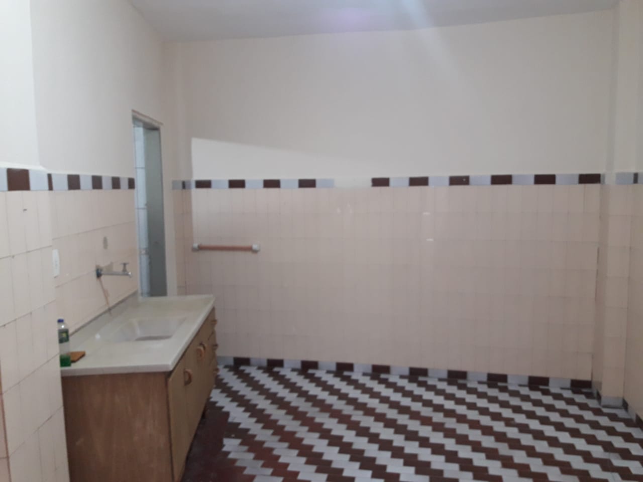 Casa para alugar com 1 quarto, 45m² - Foto 12