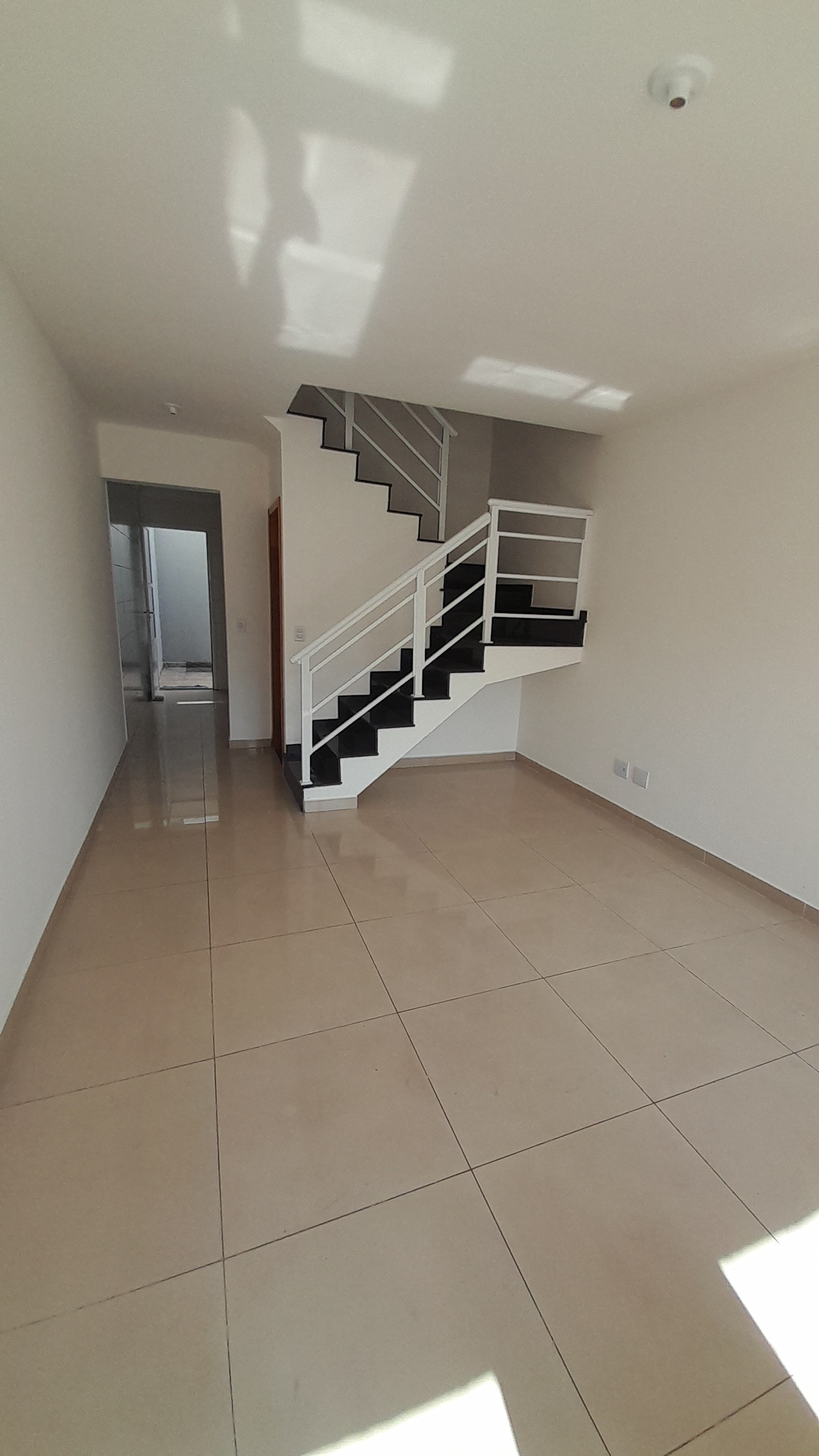 Sobrado à venda com 2 quartos, 68m² - Foto 12