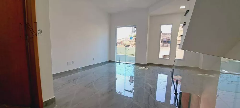 Sobrado à venda com 3 quartos, 158m² - Foto 3