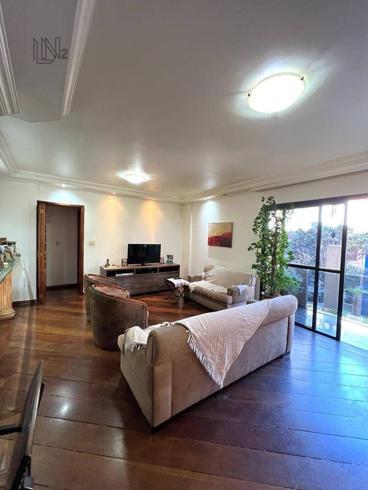 Apartamento, 3 quartos, 156 m² - Foto 1