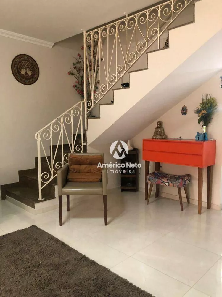 Sobrado, 3 quartos, 172 m² - Foto 1