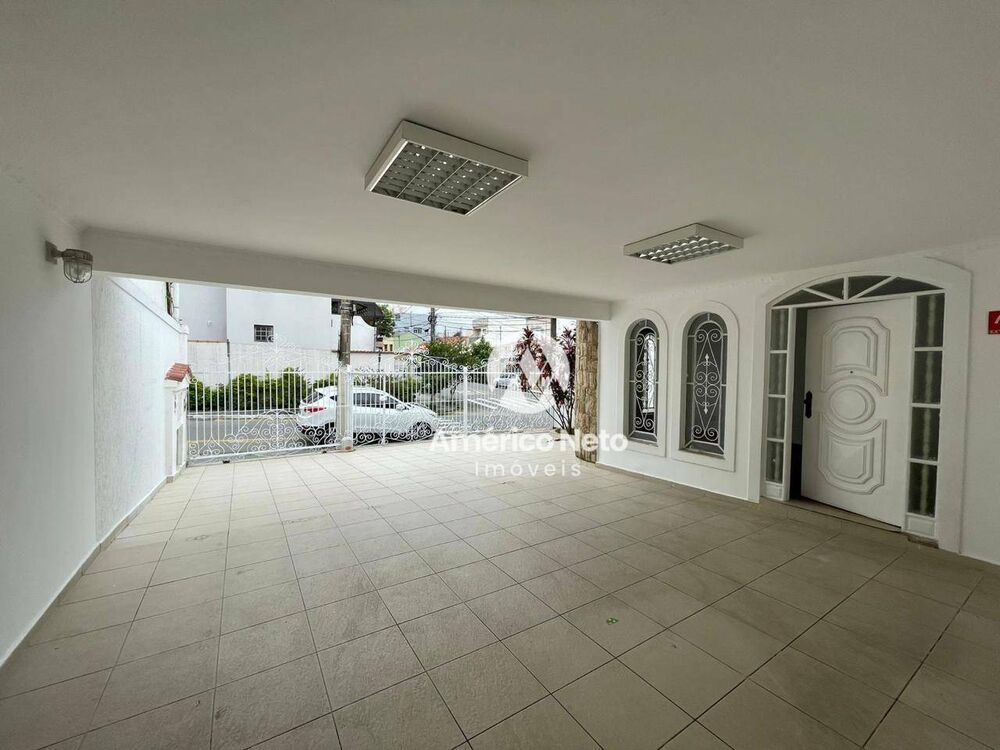 Casa, 3 quartos, 272 m² - Foto 2