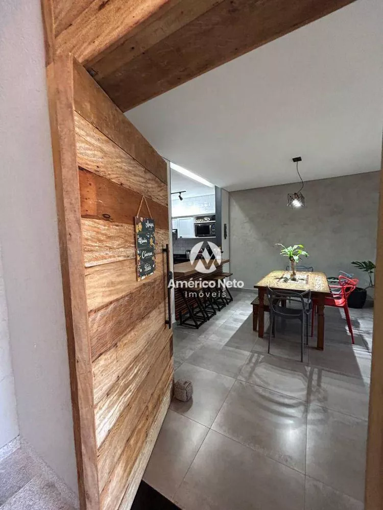 Casa, 4 quartos, 203 m² - Foto 4