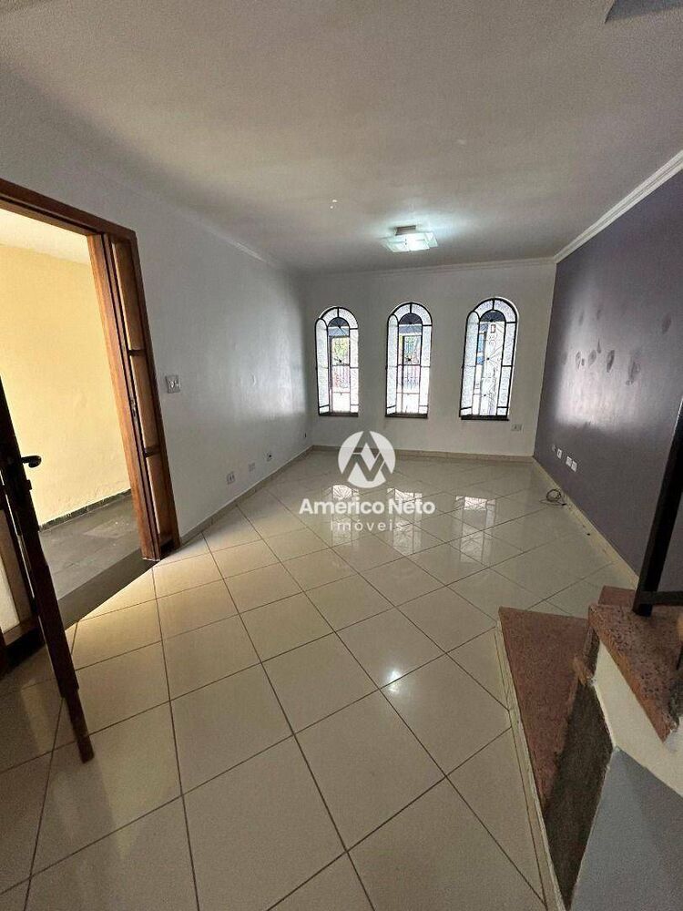 Sobrado, 3 quartos, 174 m² - Foto 2