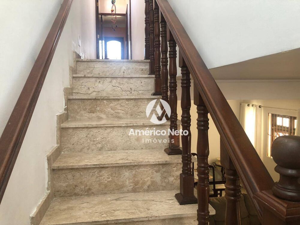 Sobrado, 3 quartos, 177 m² - Foto 2