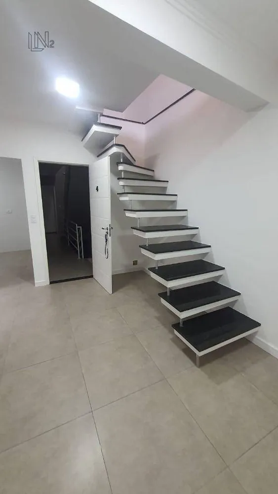 Cobertura, 3 quartos, 130 m² - Foto 4